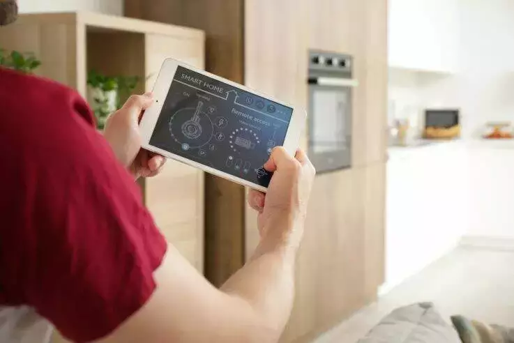découvrez comment la maison intelligente transforme notre quotidien aujourd'hui grâce à des technologies innovantes pour plus de confort, sécurité et efficacité énergétique.