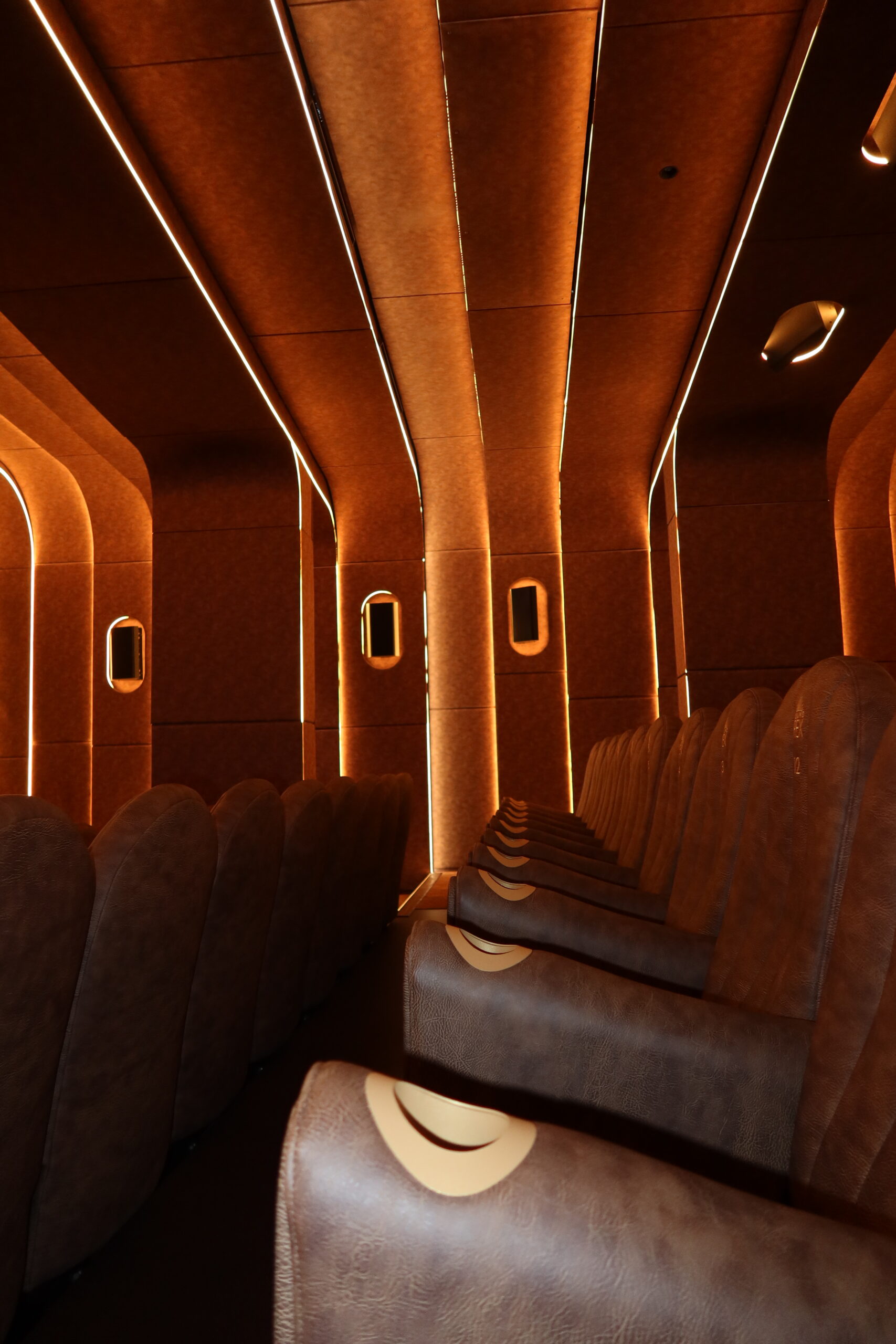 découvrez comment la collaboration entre design et technologie révolutionne l'automatisation de luxe, alliant innovation et élégance pour des solutions haut de gamme.