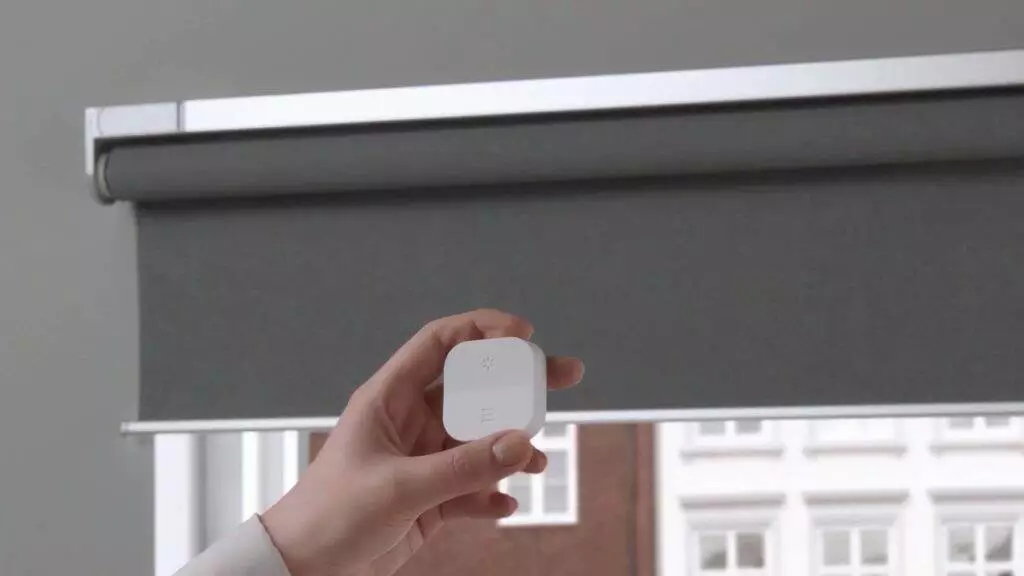 ikea lance une nouvelle gamme d'accessoires connectés compatibles avec les protocoles thread et zigbee pour une maison intelligente et facile à contrôler.