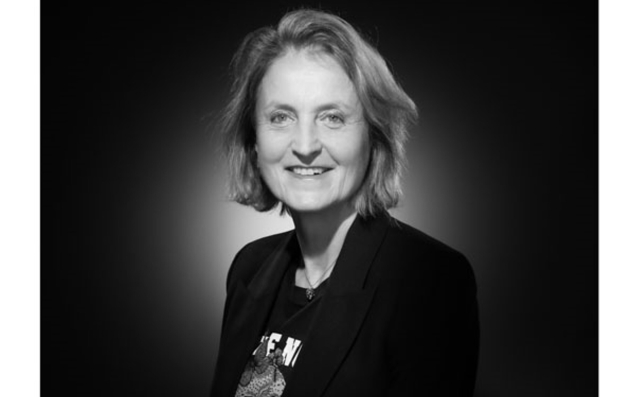 découvrez l'évolution du chiffre d'affaires de lacroix en 2025, atteignant 445,5 millions d'euros, en baisse de 6,5% par rapport à l'année précédente.