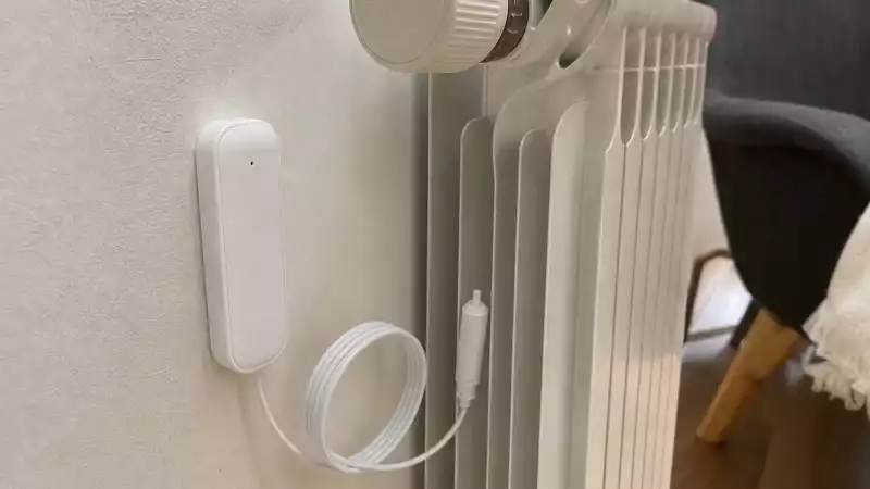 capteur qualité de l’eau Zigbee installé dans son environnement d’utilisation réel