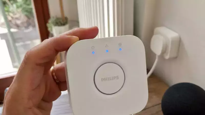 Amazon Echo Spot : le réveil installé dans son environnement d’utilisation réel
